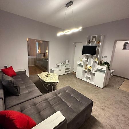 Luxury Apartment With Jacuzzi Sofia Ngoại thất bức ảnh
