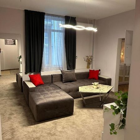 Luxury Apartment With Jacuzzi Sofia Ngoại thất bức ảnh