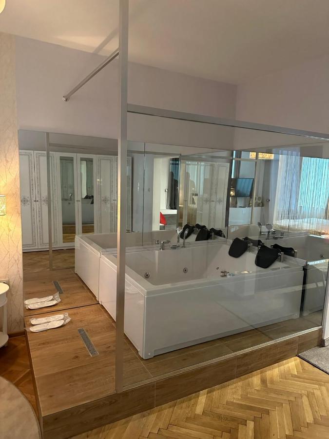 Luxury Apartment With Jacuzzi Sofia Ngoại thất bức ảnh